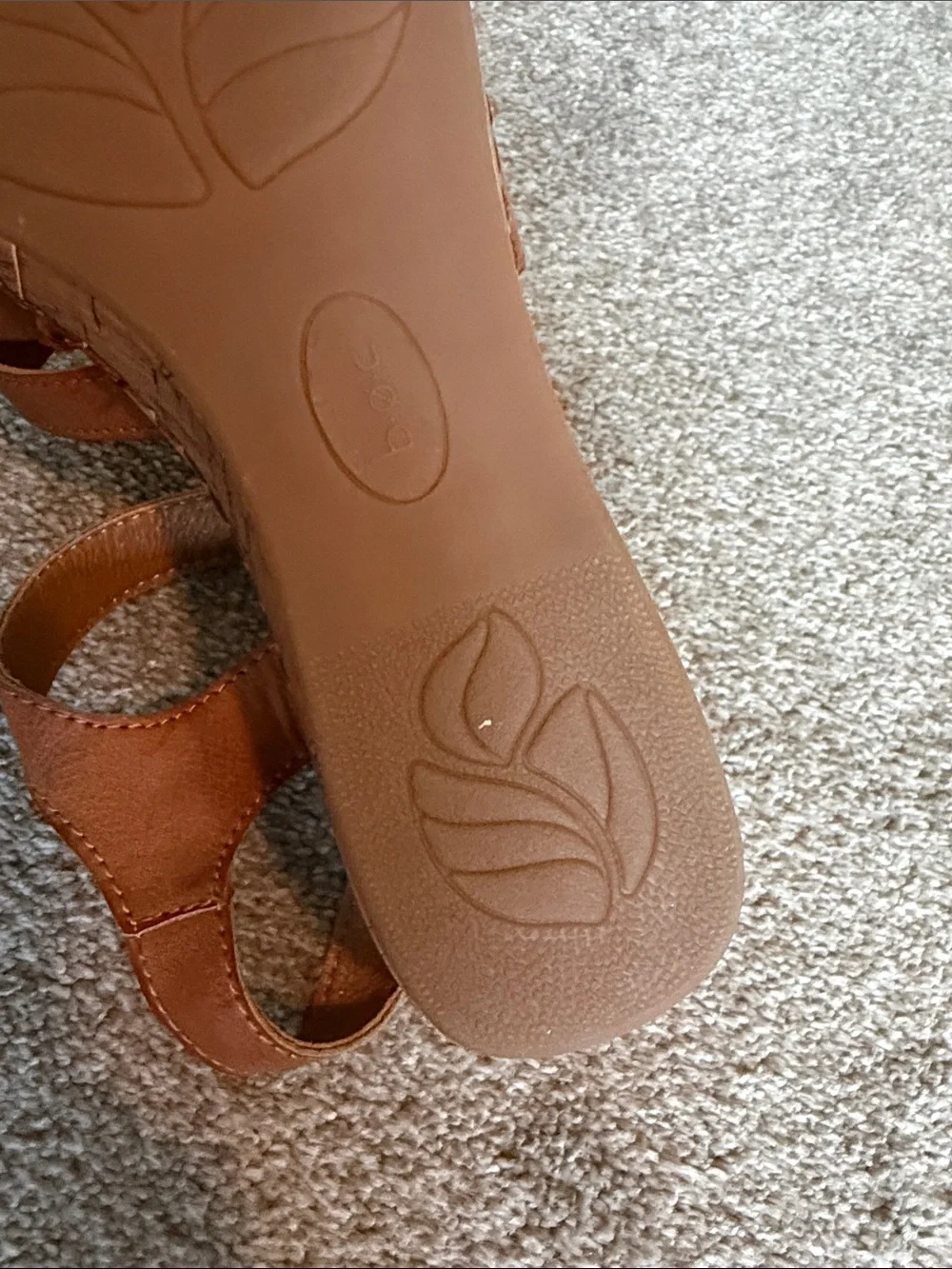 b.o.c. Tan Strappy Cork-Style Wedge Sandals women’s size 10